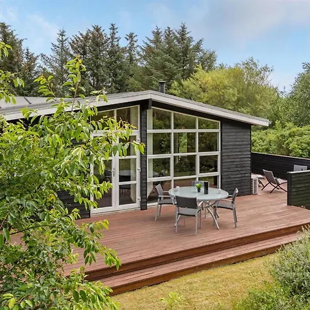 Akkar - 1-8km From The Sea By Interhome *