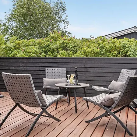 Akkar - 1-8km From The Sea By Interhome